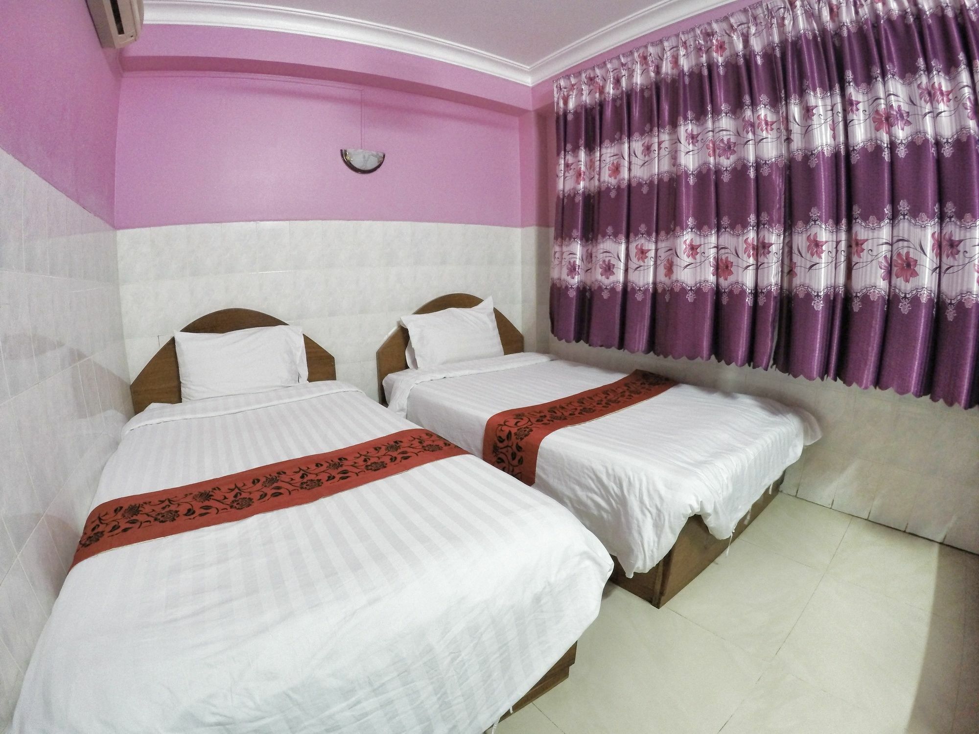 Capitol 3 Guesthouse Phnom Penh Exterior foto